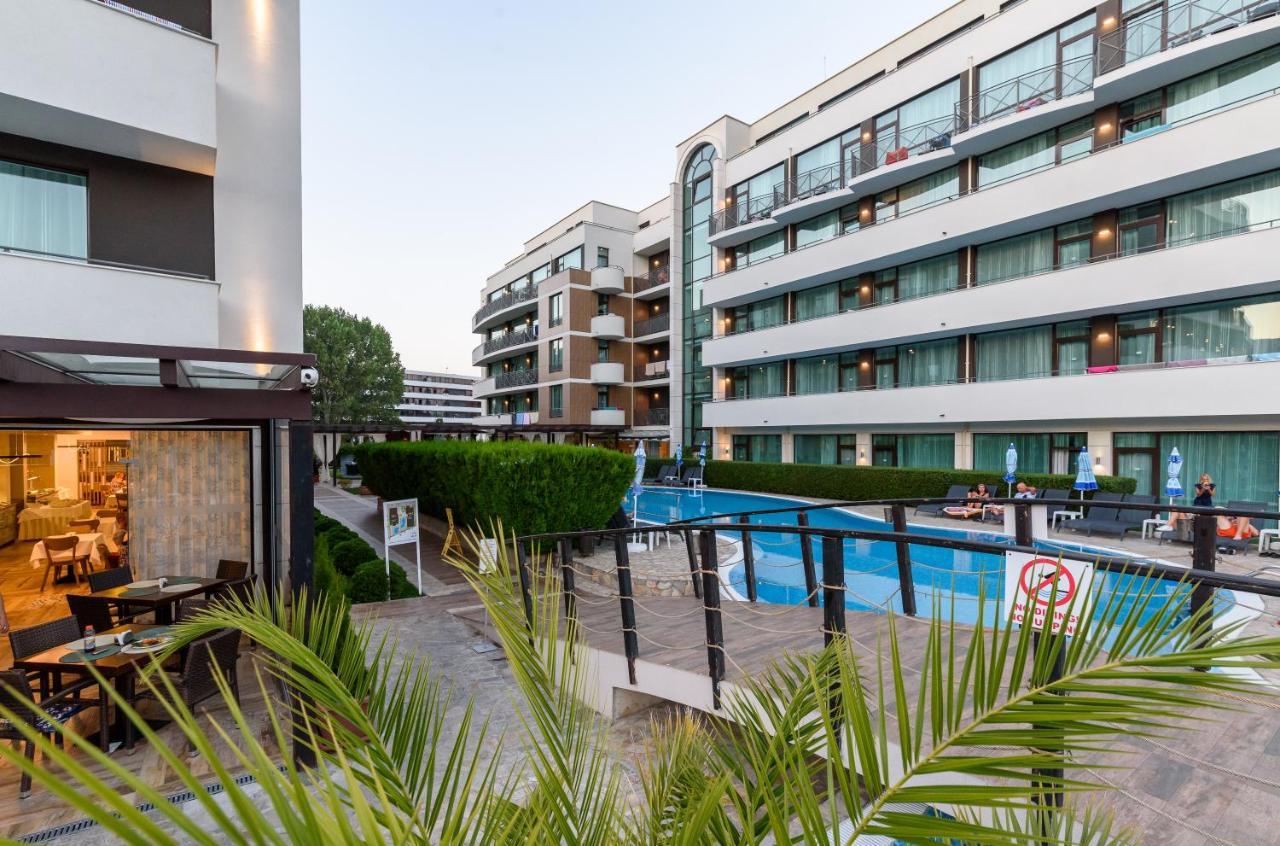 Lion Sunny Hotel 4*